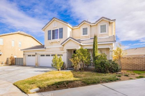44816 Ruthron St, Lancaster, CA 93536-8413