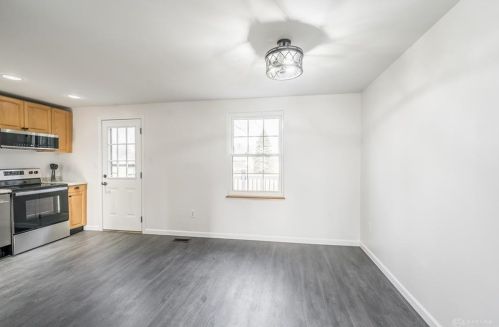 180 Woburn Farm Cir, Englewood OH  45322-3425 exterior