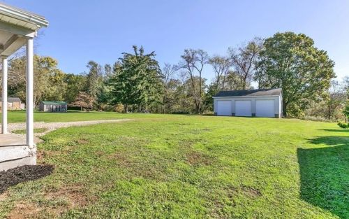 224 Trailer Blvd, New Kensington PA  exterior