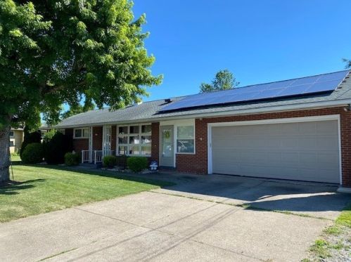 1326 Waverly Dr, Latrobe, PA 15650-2636