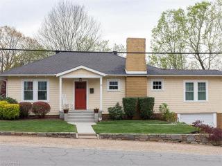 55 Longview Rd, Asheville, NC 28806-4418