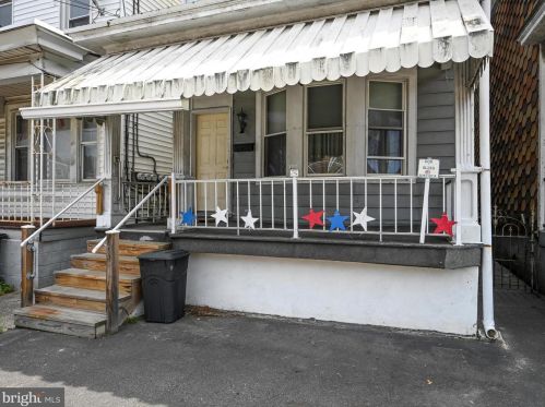 32 Coal St, Port Carbon, PA 17965-1805