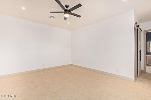 4039 Earll Dr, Phoenix AZ  85018-7143 exterior