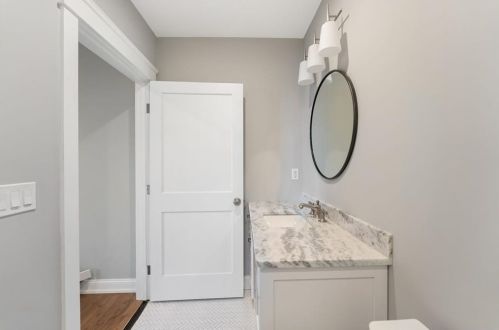 110 Boon St, South Kingstown RI  02882-3655 exterior