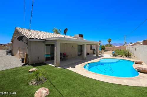 1835 Emerald Dr, Lake Havasu City AZ  86403-5611 exterior