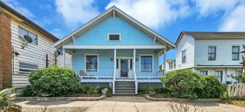 1115 Broadway St, Galveston, TX 77550-6122