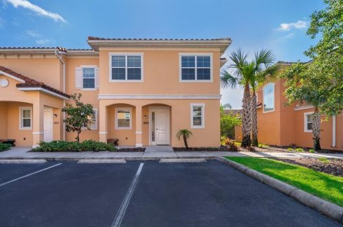 2649 Roadster Ln, Kissimmee, FL 34746-7127