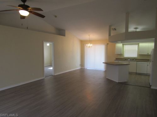 1001 13th Ave, Cape Coral, FL 33909-1525