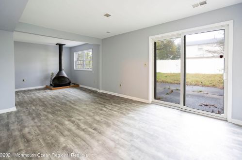 23 Pheasant Dr, Berkeley Township NJ  08721-1606 exterior