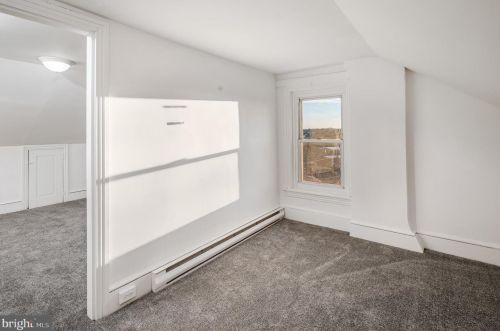 305 Summer St, Limerick PA  19468-1924 exterior