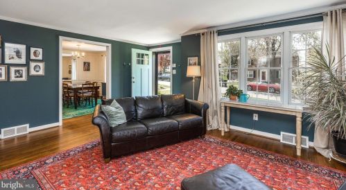2217 Hearn Rd, Wilmington DE  19803-5227 exterior