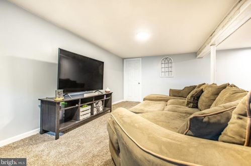 958 Buck Dr, Dover DE  19901-6650 exterior