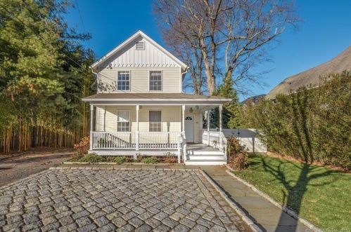 60 East Ave, New Canaan, CT 06840-5518
