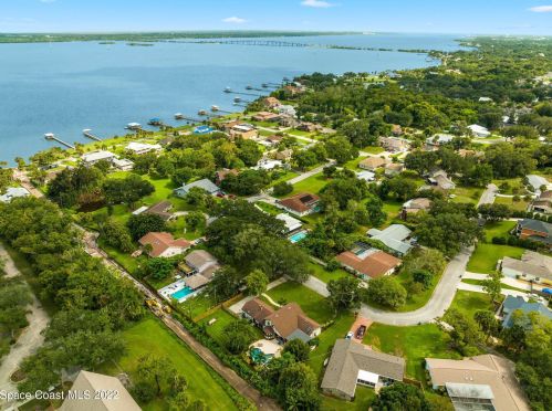 206 York Dr, Cocoa FL  32926-8742 exterior