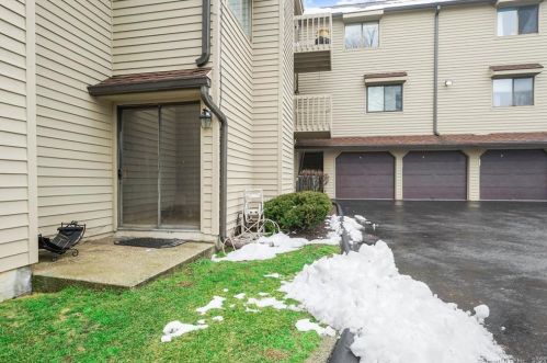 150 Hope St, Stamford CT  06906-2031 exterior