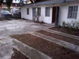 7801 6th Ave, Miami FL  33150-2842 exterior