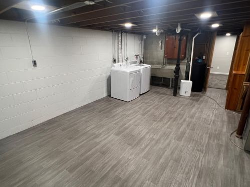 1215 American Ave, Waukesha WI  53188-4930 exterior