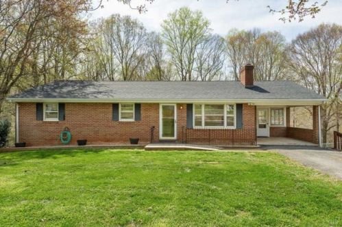 287 Laurel Dr, Madison Heights, VA 24572-3641