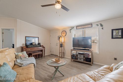 4042 Jamie Dr, Tucson, AZ 85735-1244