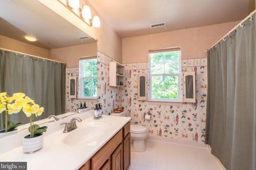 1599 Dreshertown Rd, Dresher PA  19025-1421 exterior