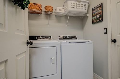 1123 4th Pl, Cape Coral FL  33990-0028 exterior