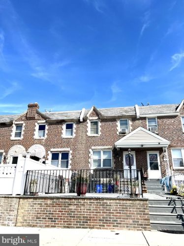 4627 Hartel Ave, Philadelphia, PA 19136-3242