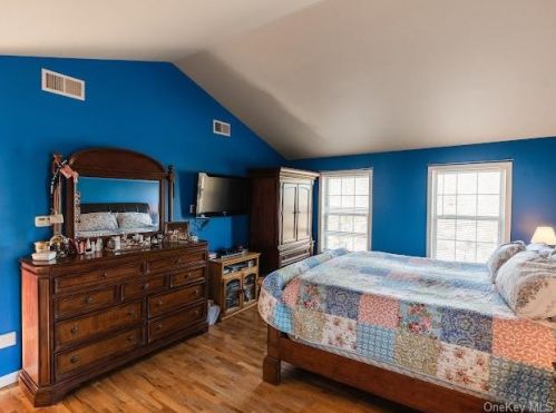 59 Lake Shore Dr, Rock Hill NY  12775-6503 exterior