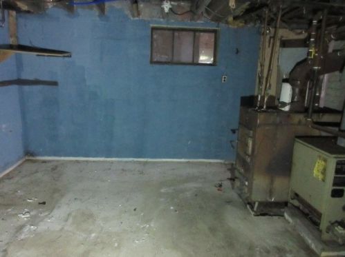 305 Orch Dr, Pittsburgh PA  15236-1443 exterior