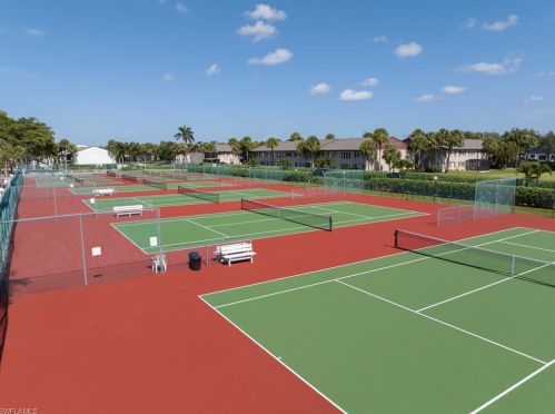 4140 Looking Glass Ln, Naples FL  34112-5232 exterior