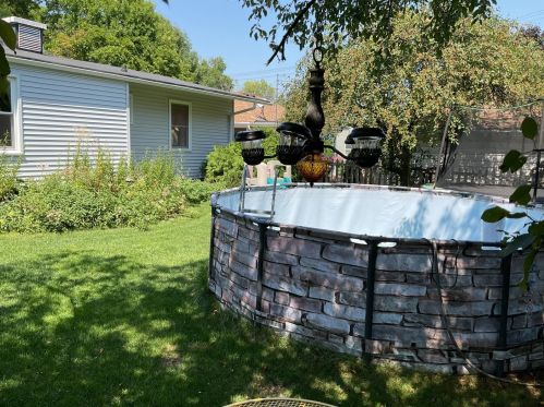 3278 58, Milwaukee WI 53218-4247 exterior