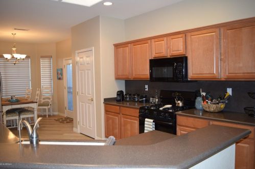 17258 Calistoga Dr, Sun City AZ  85387-7550 exterior