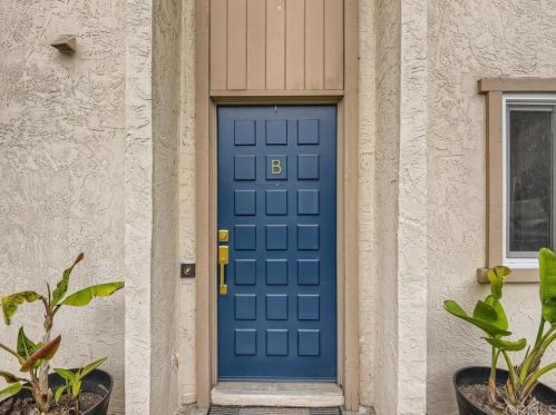 2349 Altisma Way, Carlsbad CA  92009-6314 exterior