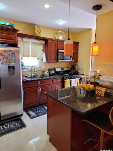 115-21 197th St, Jamaica, NY 11412-2115