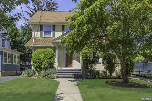 141 Cambridge Ave, Englewood NJ  07631-1624 exterior