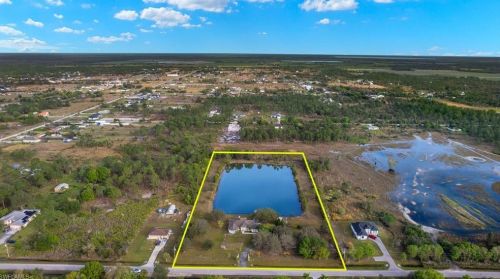 4135 62 Ave, Naples FL  34120 exterior