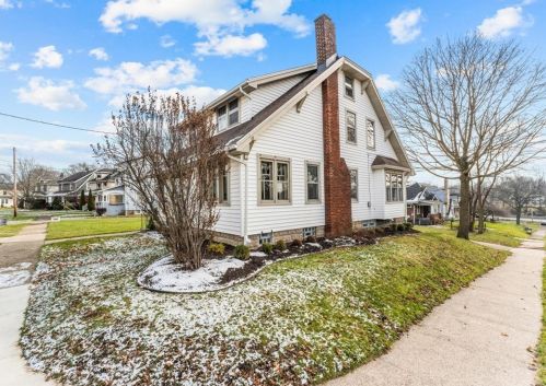 1180 Griswold St, Hermitage, PA 16146-2965