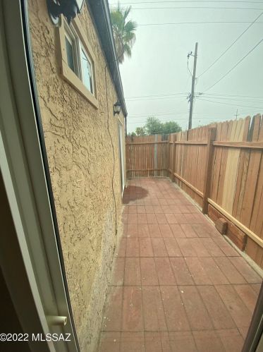 3405 Glenn St, Tucson AZ  85716-2238 exterior