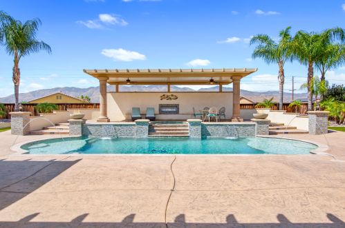 981 Park Ave, San Jacinto CA  92583-5407 exterior