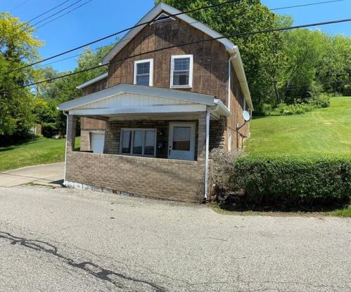 1002 Elm St, Glassport, PA 15045-1723