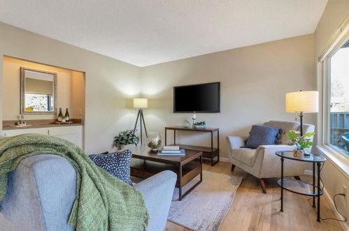 7148 Anjou Creek Cir, San Jose CA  95120-4108 exterior