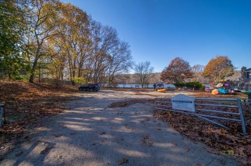22 Bow Run, South Kingstown RI  02874-2471 exterior