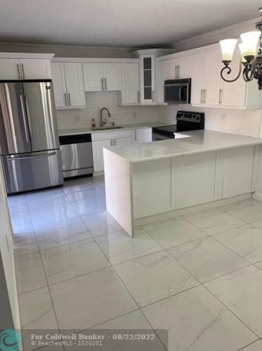 1700 Embassy Dr, West Palm Beach FL  33401-1913 exterior