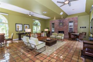 2400 Yorktown St, Houston TX  77056-4537 exterior