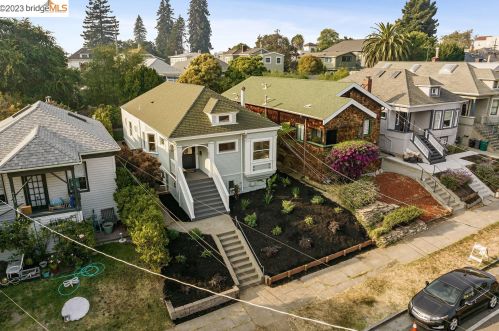 4143 Howe St, Oakland CA 94611-5117 exterior