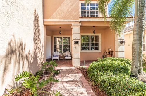 10608 Walnut Valley Dr, Boynton Beach, FL 33473-4842