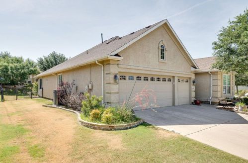 9009 Bradford St, Denton, TX 76207-6724