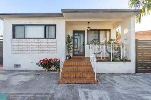 754 44th St, Hialeah FL  33013-1918 exterior