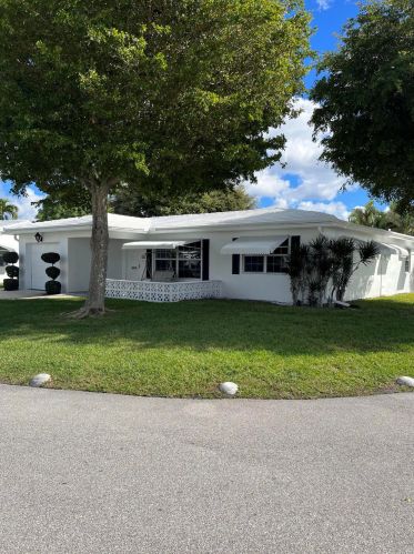 208 13th St, Boynton Beach, FL 33426-4763
