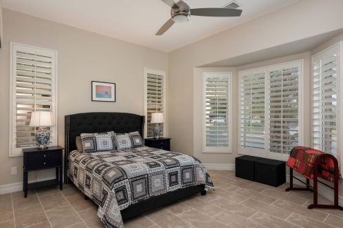 8 King Edward Ct, Rancho Mirage CA  92270-1621 exterior