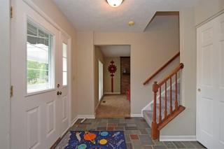 8759 Birchbark Dr, Cincinnati OH  45249-2716 exterior